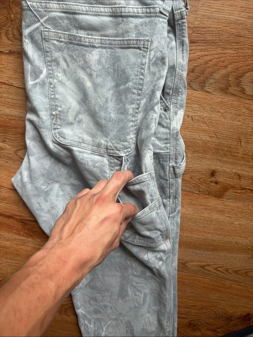Hollister Men's Light Gray Patterned Cargo Pants